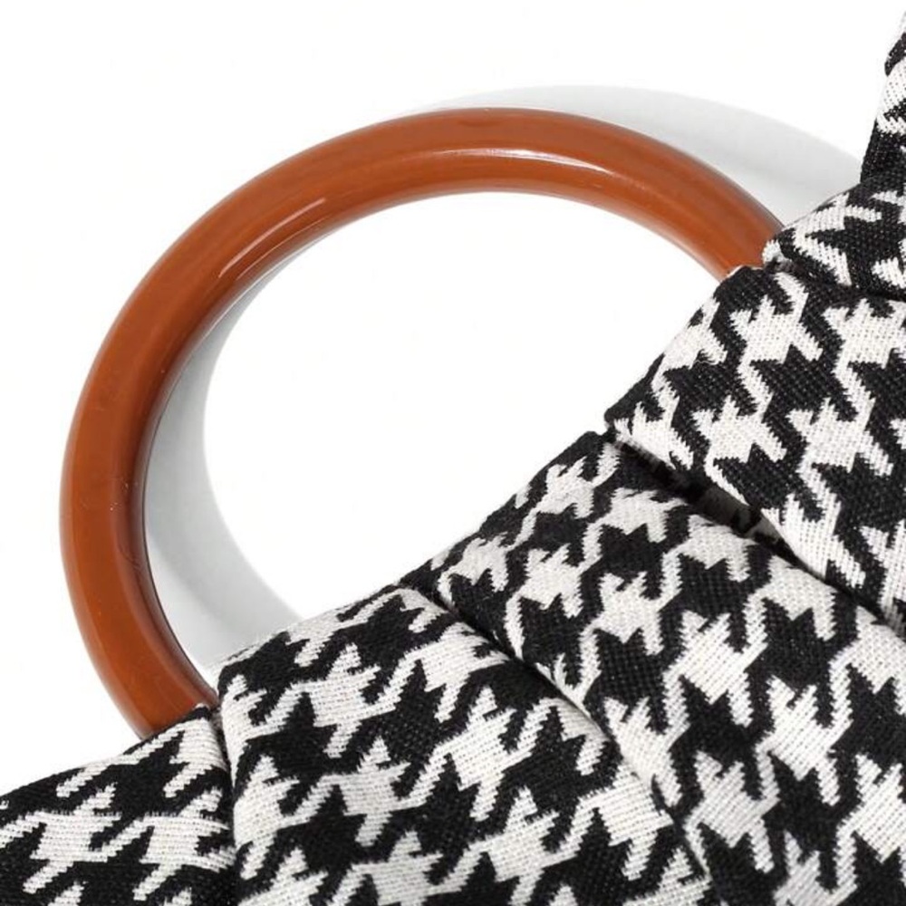NEW| Chic Houndstooth Clutch with Magnetic Closure - Picture 2 of 7